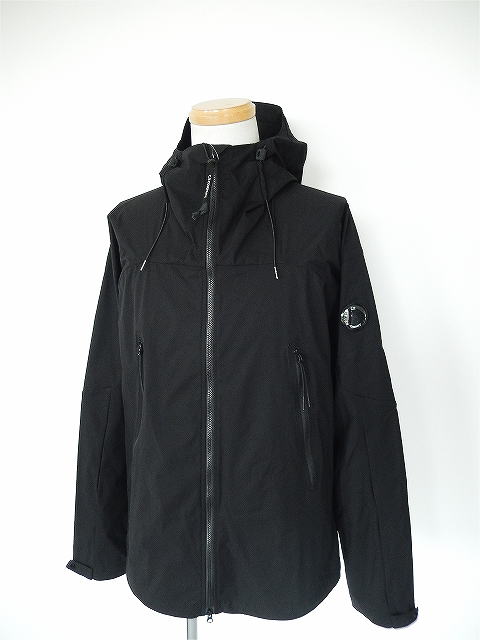 C.P.company ブラックモールスキン コート /Stone  C.P.COMPANY【シーピーカンパニー】正規取り扱い店、通販可能 ON LINE